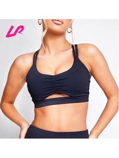 Cover up in style with our bra with criss cross straps. Designed for comfort and support, it's a must-have for any workout wardrobe. Shop now and stay ahead of the trend.